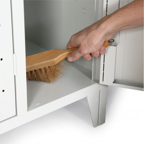 Protaurus Kleiderschrank "Portofino deluxe" mit 1-4 Abteilen, Zylinderschlössern, Beschriftungsfeldern, festem Füßen oder Sitzbank